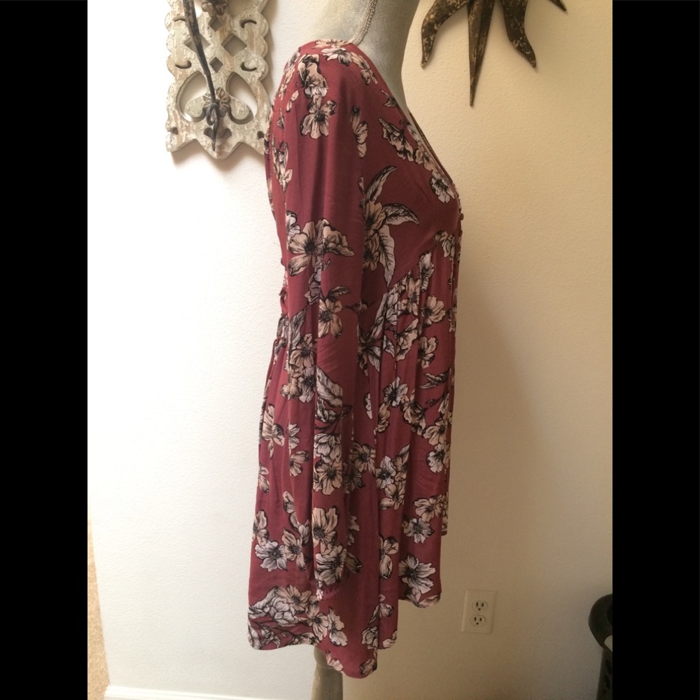 Cute Boho Floral Dress 🌸 - Picture 2 of 5